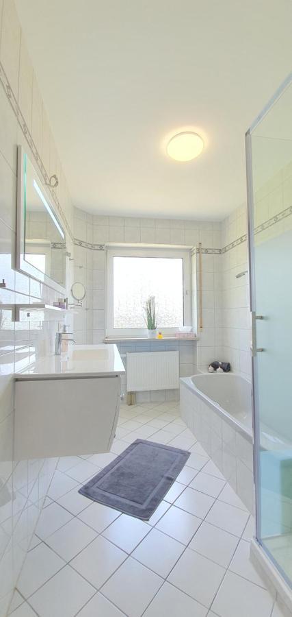 Moderne Ferienwohnung Mit Eigenem Garten Und Traumhaften Blick Wilhelmsthal Екстериор снимка