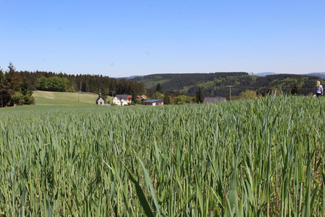 Moderne Ferienwohnung Mit Eigenem Garten Und Traumhaften Blick Wilhelmsthal Екстериор снимка