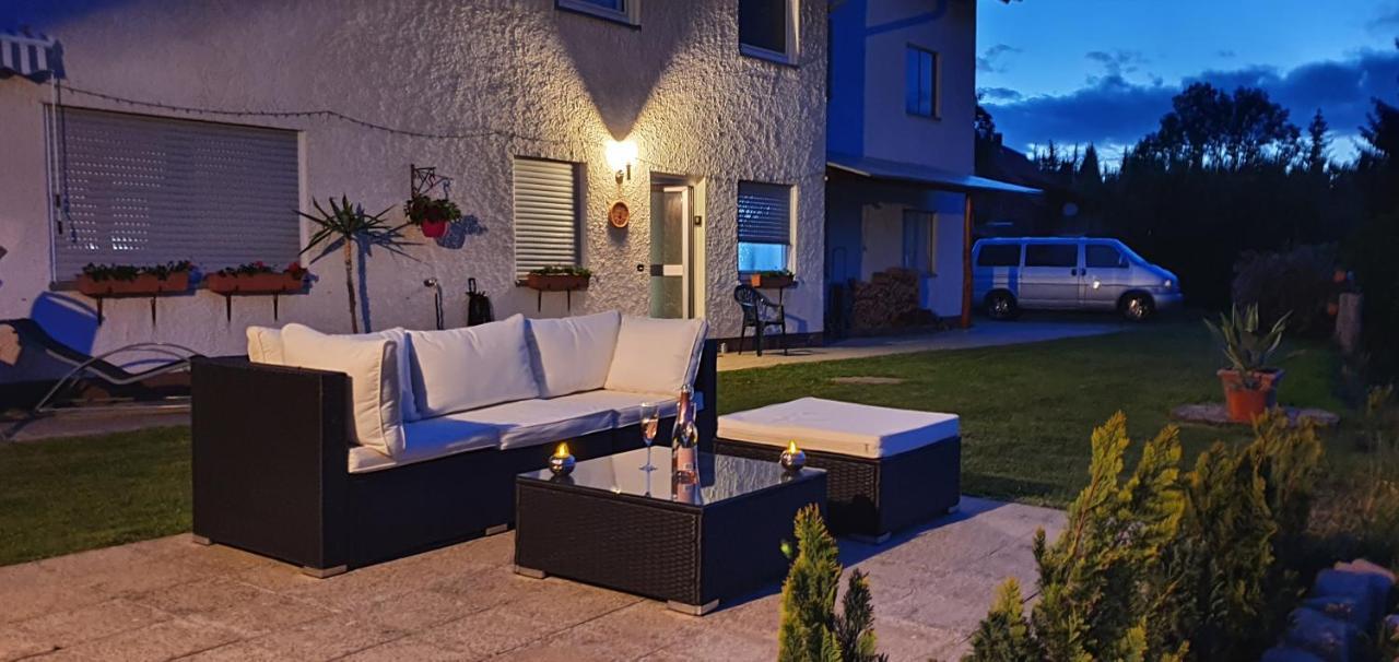 Moderne Ferienwohnung Mit Eigenem Garten Und Traumhaften Blick Wilhelmsthal Екстериор снимка